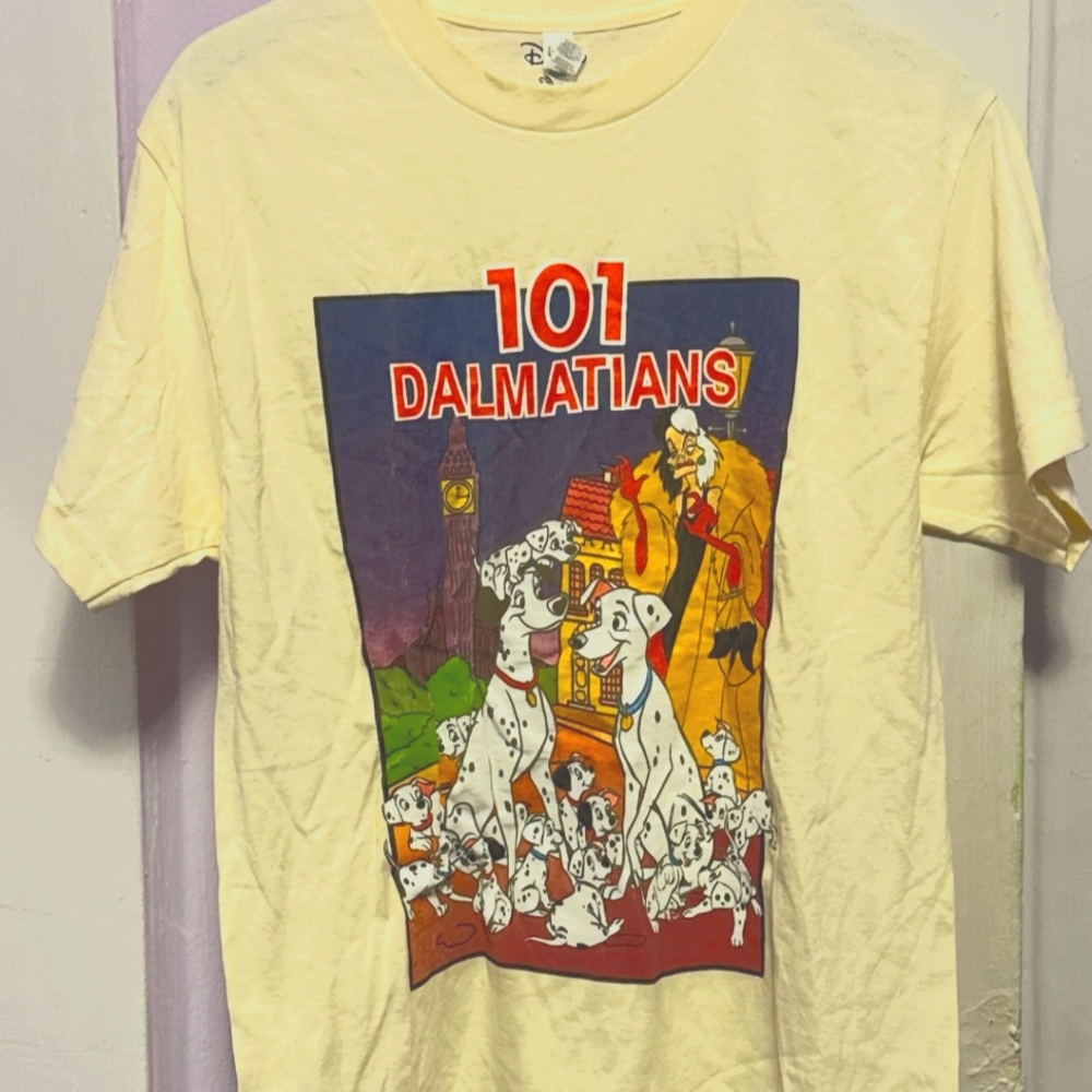 101 Dalmatians Disney women's medium  t-shirt